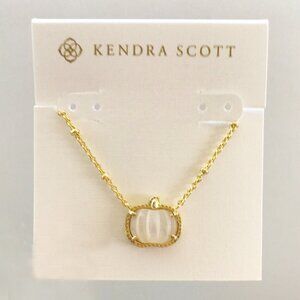Kendra Scott Pumpkin Gold Short Pendant Necklace In Ivory Mother-of-Pearl